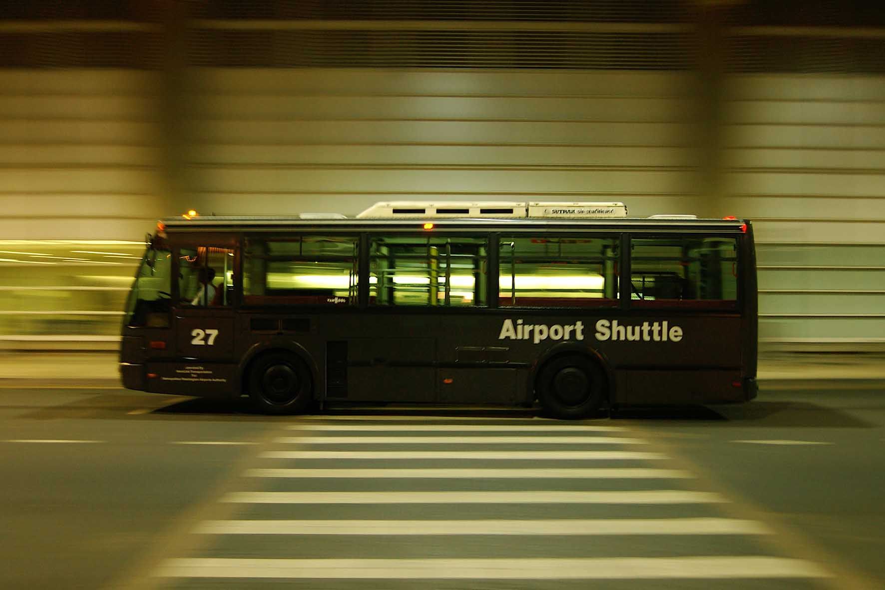 Airside transfer buses (apron buses) and shuttle buses